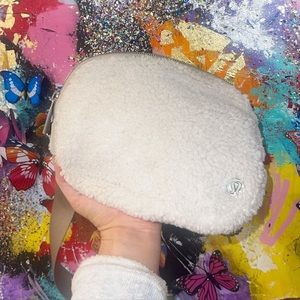 Lululemon white fleece everywhere belt bag *LIKE NEW!!!*